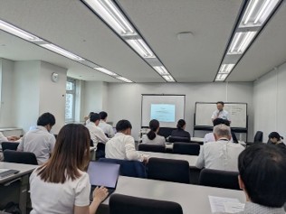 山村さん